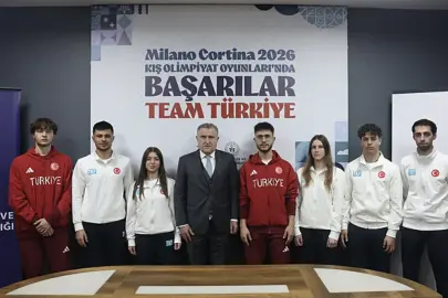 Bakan Bak 2026 Kış Olimpiyatları'na katılacak milli sporcuları kabul etti!