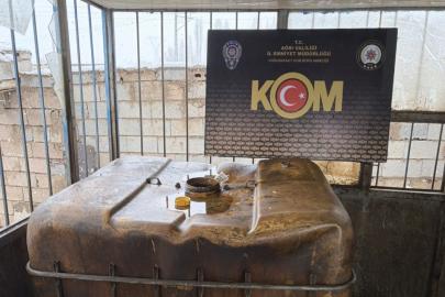 Ağrı’da 5 bin litre kaçak akaryakıt ve 499 sikke ele geçirildi