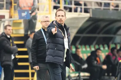 Alanyaspor kaybetti istifa sesleri yükseldi