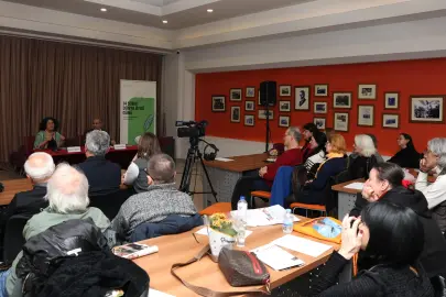 BUYAZ Öykü Onur Ödülü’nün sahibi Pelin Yılmaz