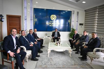 Cumhurbaşkanı Yardımcısı Yılmaz, Malatya Büyükşehir Belediyesini ziyaret etti