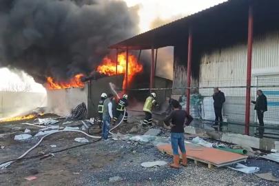 Diyarbakır'da plastik fabrikasında yangın
