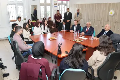 Gebze'de Başkan Büyükgöz'den okullara ziyaret