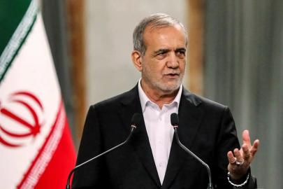 IRNA: Cumhurbaşkanı Pezeşkiyan görevinin başında