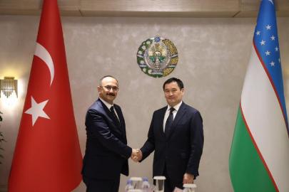 Karayolları Genel Müdürü Gülşen Özbekistan Ulaştırma Bakanı ile görüştü