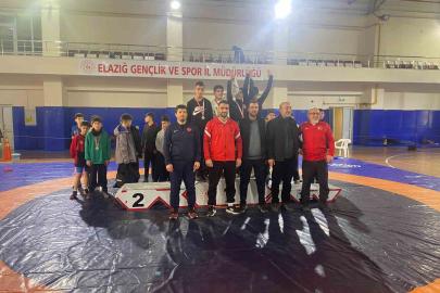 Kovancılar güreş takımı Elazığ’da 8 altın madalyayla zirveye çıktı