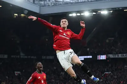 Manchester United, Fulham’ı 90+4’te yıktı!
