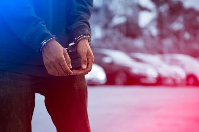 Ünlülere uyuşturucu operasyonu: 17 şüpheli gözaltına alındı