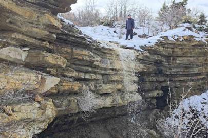 Yağmur ve kar, Harput’ta doğal şelaleler oluşturdu