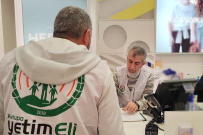 Avrupa Yetim Eli Hatay'da bayram öncesi çocukların yüzünü güldürdü