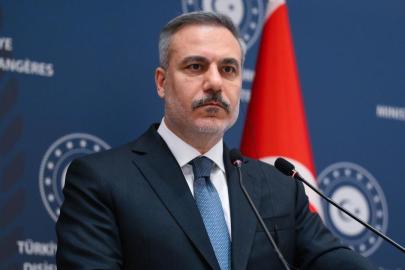 Bakan Fidan, Konsolosluk Çağrı Merkezi'ni ziyaret etti