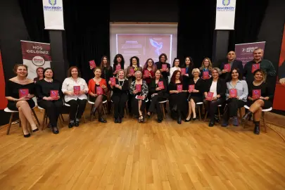 Bakırköy’de kadınların kaleminden “onsekizİNCİ” okurlarla buluştu