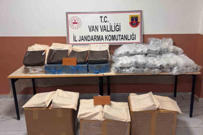 Başkale’de 3 milyon 460 bin TL değerinde kaçak eşya ele geçirildi