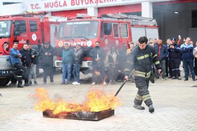 Bodrum Belediyesi personeline yangın eğitimi