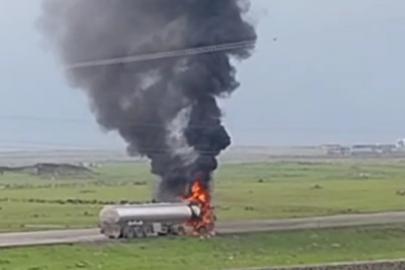 Cizre’de seyir halindeki tanker alev topuna döndü