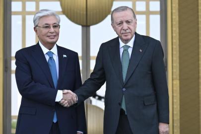 Cumhurbaşkanı Erdoğan, Kazakistan Cumhurbaşkanı Tokayev ile görüştü