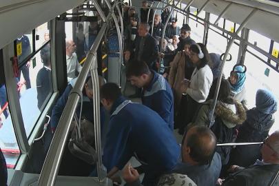 Elazığ’da otobüs şoförü rahatsızlanan yolcuyu hastaneye yetiştirdi