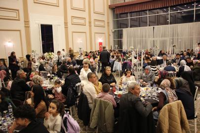 Gaziantep Vakıflar Bölge Müdürlüğü koruyucu ailelerle iftarda bir araya geldi