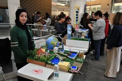 İzmirli gençler, uzmanlar ve STK temsilcileri suyun sürdürülebilirliği için buluştu