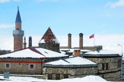 Kar Doğu’yu terk etmiyor