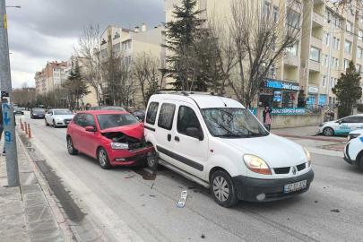 Konya'da maddi hasarlı trafik kazası