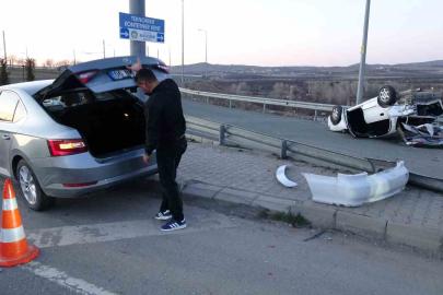 Malatya’da iki otomobil çarpıştı: 3 yaralı