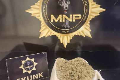 Muş’ta yolcu otobüsünde 2 kilo 72 gram skunk ele geçirildi