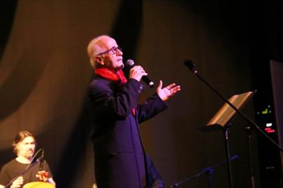 Sami Savni Özer sesiyle gönülleri mest etti