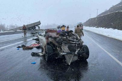Tatvan’da feci kaza: 2 ölü, 5 yaralı
