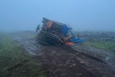 Yoğun sis kazaya neden oldu: İş makinesi kontrolden çıktı