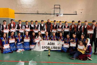 Ağrı Spor Lisesi bölge şampiyonu oldu