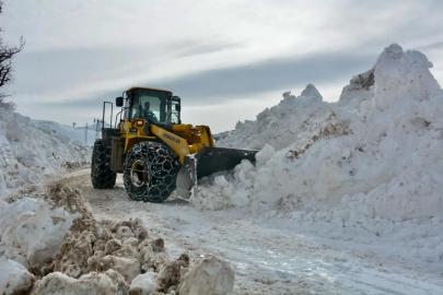 Doğu’da kış yeniden etkisini gösterdi: 82 yerleşim yerinin yolu kapandı