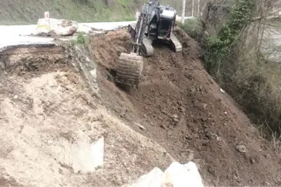 Düzce Yığılca’da heyelan bölgesinde çalışmalar sürüyor