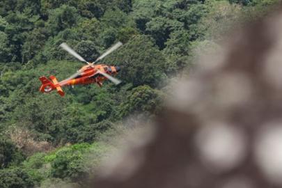Endonezya’da kayıp helikopteri arama çalışmaları devam ediyor