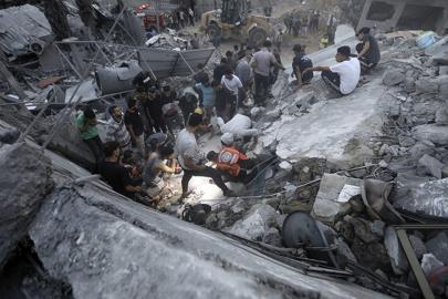 Gazze'de siyonist işgalcilerin saldırılarında şehit sayısı 72 bin 549'a yükseldi