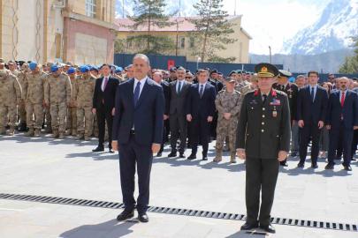 Hakkâri’nin kurtuluşu törenlerle kutlandı