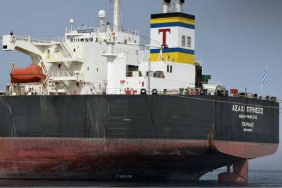 Irak'tan Suriye'ye akaryakıt nakli başladı