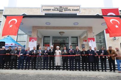 İstanbul'da 3 cami ve 2 Kur'an kursu dualarla açıldı