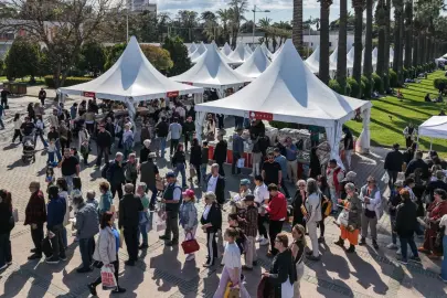 İZKİTAP’ta hafta sonu edebiyatla dolu geçti