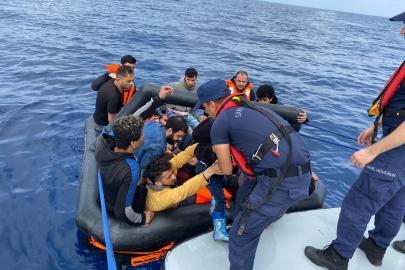 İzmir açıklarında düzensiz göçmen hareketliliği