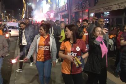 Kars’ta derbi zaferi coşkusu: Sarı-kırmızılılar sokaklara akın etti