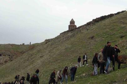 Kars’ta kırk kapılı şehir Ani’ye yoğun ilgi: 4 ayda 50 bin ziyaretçi