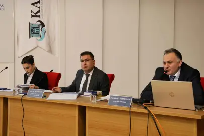 Konya'da fakülteli öğrencilere ticaret sicili uygulamalı anlatıldı