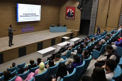 Kütahya'da belediye personeline 'etkili iletişim' eğitimi