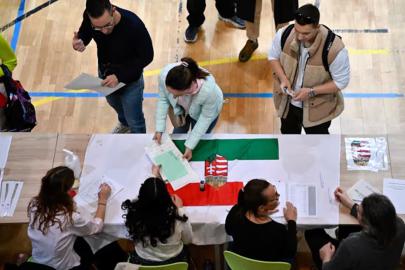 Macaristan'da halk sandık başında: Oy verme işlemi devam ediyor