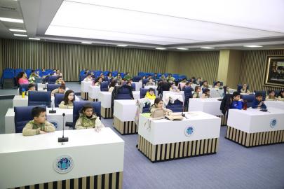 Malatya'da ilkokul öğrencileri belediye hizmetlerini yerinde inceledi