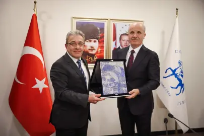 YÖK Başkanı Özvar İzmir’de rektörlerle buluştu