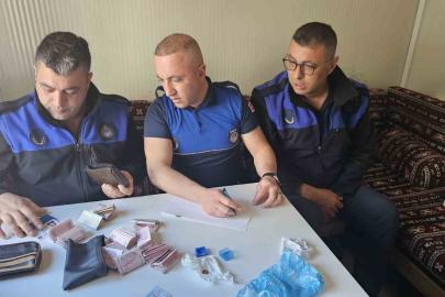 Zabıta tarafından bulunan para ve altın sahibine teslim edildi