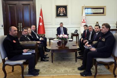 Bakan Çiftçi: Gaziantep ve Şanlıurfa'ya 150 milyon lira ödenek gönderdik