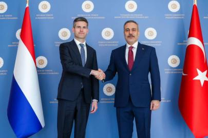 Bakan Fidan, Hollandalı mevkidaşı ile görüştü